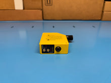 Load image into Gallery viewer, Banner Engineering Q50BNQ Discrete Photoelectric Sensor 63881 - NEW IN BOX
