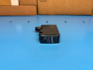 Omron E3G-L77 Photoelectric Switch 10 to 30 VDC - NEW IN BOX