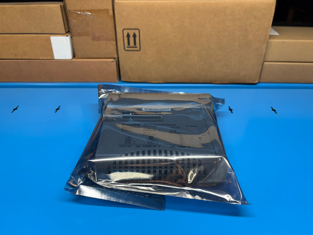 Honeywell CC-PDOB01 DIGITAL OUTPUT 24V MODULE Bussed Out, G3 - 51405043-175