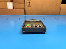 Cargar imagen en el visor de la galería, Siemens 6SE6400-0AP00-0AA1 MM4 Panel de operador avanzado (AOP) - NUEVO EN CAJA
