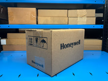 Load image into Gallery viewer, Honeywell DC2800-E0-0S0-100-100-00-0 Universal Digital Controller - NEW SEALED
