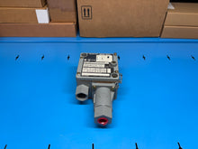 Load image into Gallery viewer, Allen-Bradley 836T-T352J /A Series A PRESSURE CONTROL / Pressure Switch
