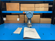 Load image into Gallery viewer, (2022) Emerson Rosemount 3051S2CD1A2E12F1AGM Pressure Transmitter with Valve NEW
