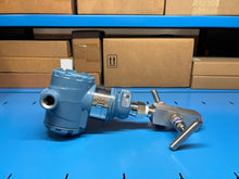 Load image into Gallery viewer, Emerson / Rosemount 3051TG2A2B21AS5 Pressure Transmitter with 0306RT22BA11 - NEW

