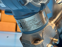 Load image into Gallery viewer, Emerson / Rosemount 3051L2AA0AD11AA Flanged Level / Pressure Transmitter - NEW
