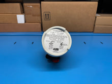 Load image into Gallery viewer, (2024) ABB TEIP11-PS I/P Signal Converter 4-20ma 3-15psi 07958444 - NEWEST STOCK
