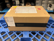 Cargar imagen en el visor de la galería, Emerson / Rosemount 8711SSA005R1N0 Caudalímetro magnético tipo sándwich 8711 - NUEVO
