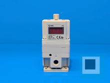 将图片加载到图库查看器，SMC ITV2030-04N2BL4 Electro-Pneumatic Regulator - NEW OPEN BOX
