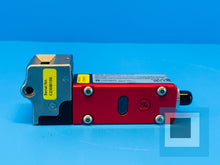 Load image into Gallery viewer, Fortress Interlocks NO4T6ST401T03116D1GM Safety Interlock Switch ITM-0011714 NEW

