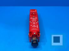 Load image into Gallery viewer, Allen-Bradley 440G-MT47043 Series A Guardmaster Safety Switch - NEW IN BOX
