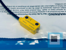 Load image into Gallery viewer, Banner Engineering Q126EQ-94926 WORLD-BEAM Q12 Series Sensor - NEW SEALED
