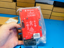 Load image into Gallery viewer, NEW - Allen-Bradley 440G-T27177 SER. E Guard Master Safety Switch
