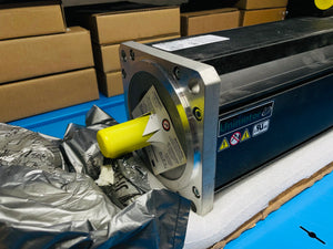 NEW - Control Techniques 142U3E305BACAA165240 3000RPM/3877RPM Servo Motor