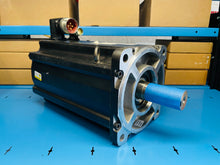 Load image into Gallery viewer, NEW - Allen-Bradley MPL-B680F-MJ72AA /A Kinetix Servo Motor 3000 RPM
