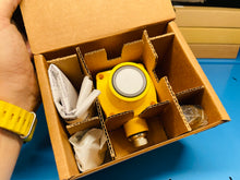 Load image into Gallery viewer, NEW - Banner Engineering QT50UVR3WQ Ultrasonic Proximity Sensor
