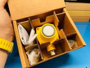 NEW - Banner Engineering QT50UVR3WQ Ultrasonic Proximity Sensor