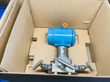 Load image into Gallery viewer, NEW - Emerson Rosemount 3051 Pressure Transmitter 3051SMV3M12G4R2A11A1AC12E5M5
