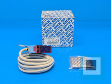 Load image into Gallery viewer, Sick WL250-S132 Photoelectric Switch / Sensor 6 010 611, 0147F 12263 - NEW
