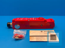 Load image into Gallery viewer, Allen-Bradley 440G-MT47043 Series A Guardmaster Safety Switch - NEW IN BOX
