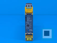 Cargar imagen en el visor de la galería, Siemens SIRIUS 3RM1102-2AA04 AC Semiconductor Motorstarter 230V, 400V, 500V
