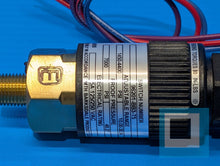 Load image into Gallery viewer, Barksdale 96201-BB3-T5 Pressure Switch 96201-BB3-T5 - NEW OPEN BOX
